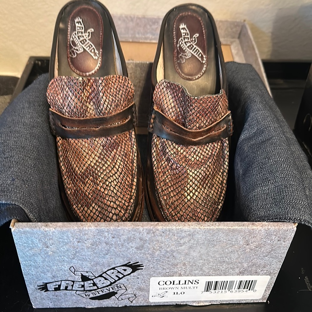 ALMOST NEW, FREEBIRD COLLINS BROWN SIZE 11.0 Tried one once in House!